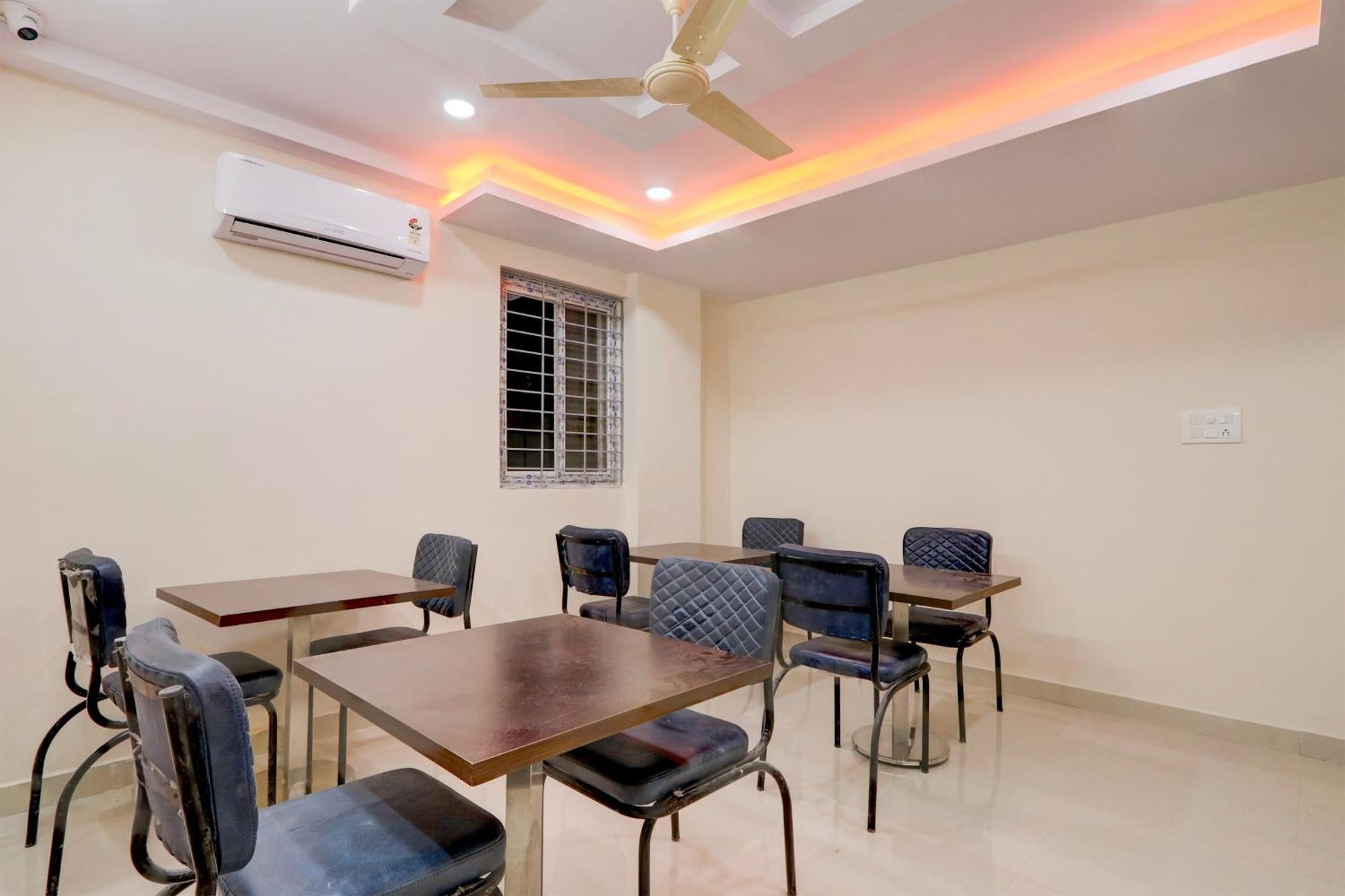 Super Townhouse Nanak Ram Guda Near Waverock Sez Χιντεραμπάντ Εξωτερικό φωτογραφία