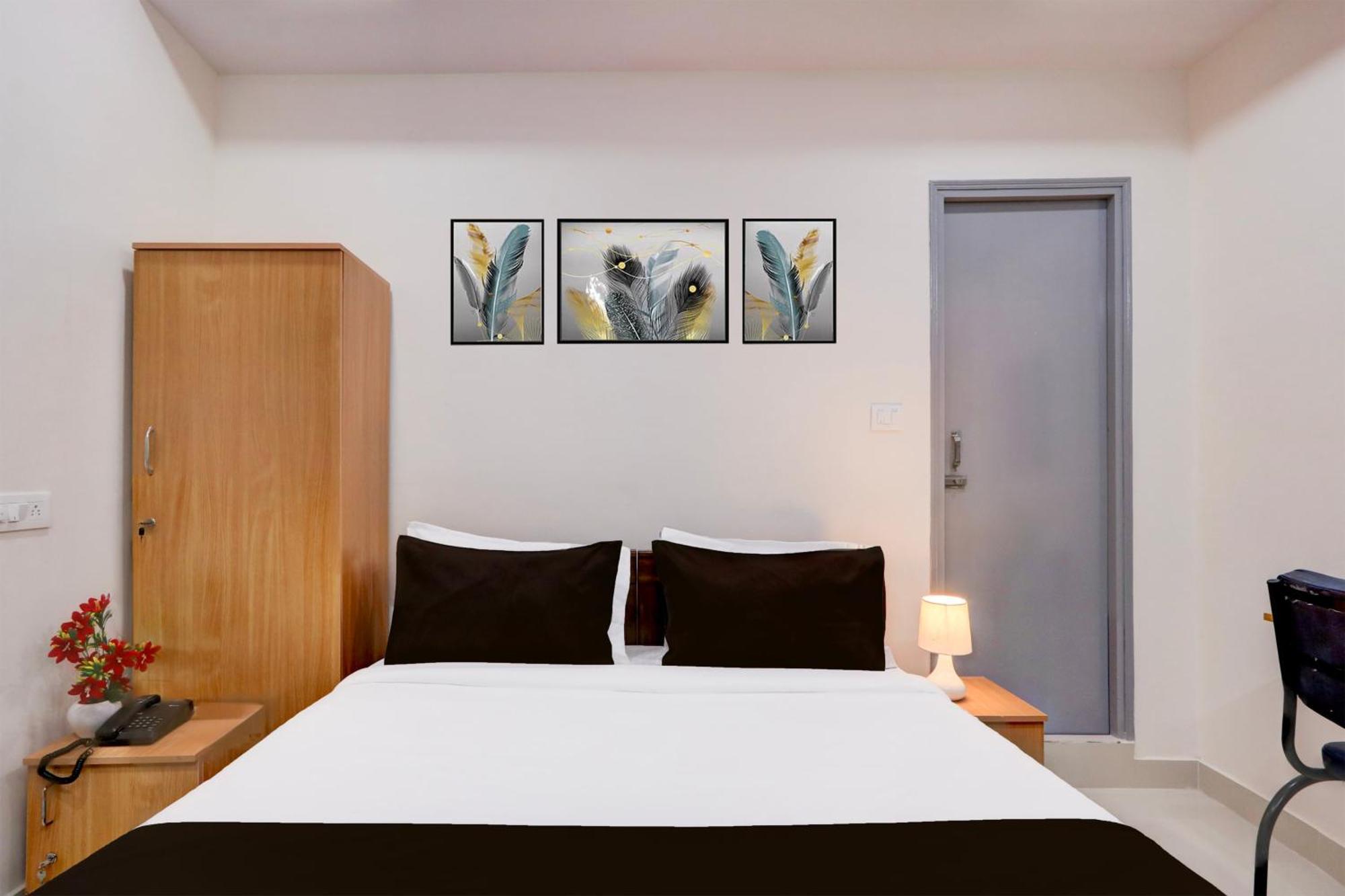 Super Townhouse Nanak Ram Guda Near Waverock Sez Χιντεραμπάντ Εξωτερικό φωτογραφία
