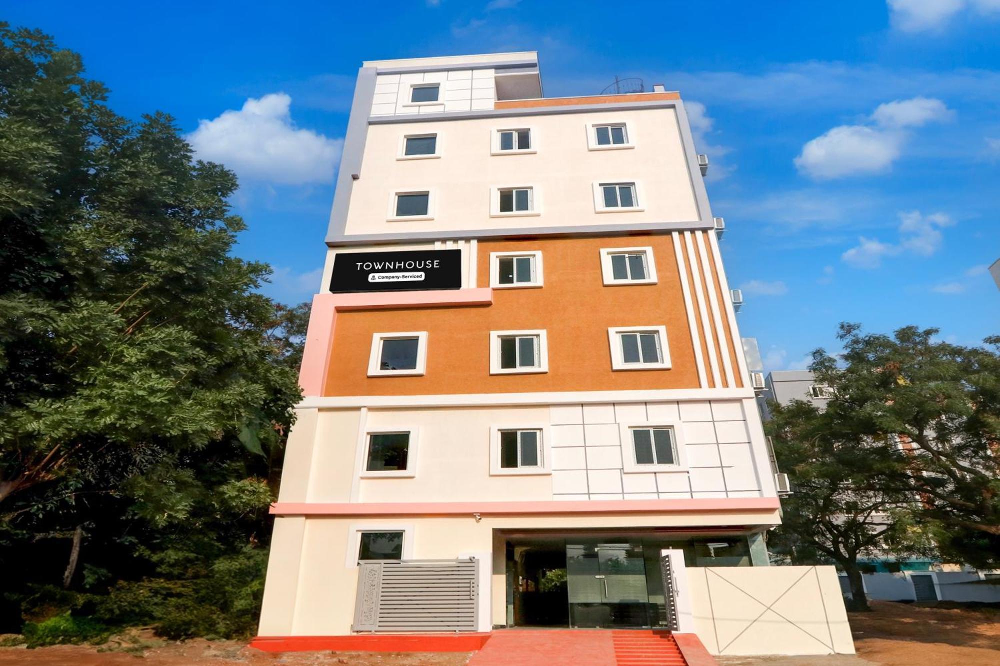 Super Townhouse Nanak Ram Guda Near Waverock Sez Χιντεραμπάντ Εξωτερικό φωτογραφία
